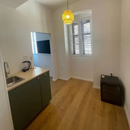 Enjoy Apartment
